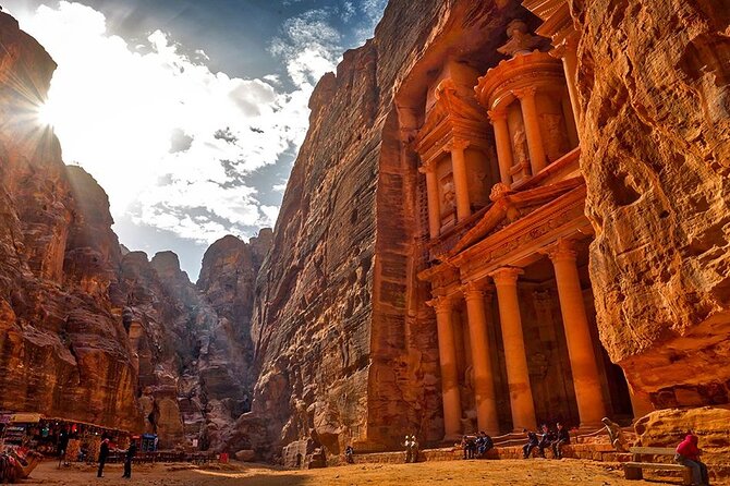 Jordan's Gems Full Day Tours: Petra, Wadi Rum, Madaba, Mt.Nebo - Who will enjoy this Jordan day trip?