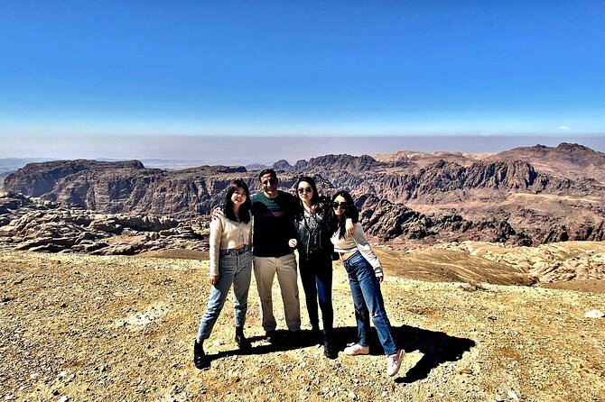 Jordan Tour: Private Driver - Luxurious car - What the car service includes for a full day