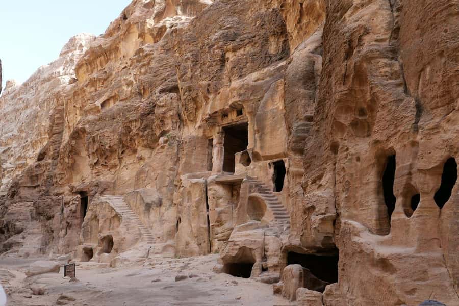 Jordan Trail: Dana to Petra 4-Day Trekking Tour - Wadi Dana and the first long hiking days
