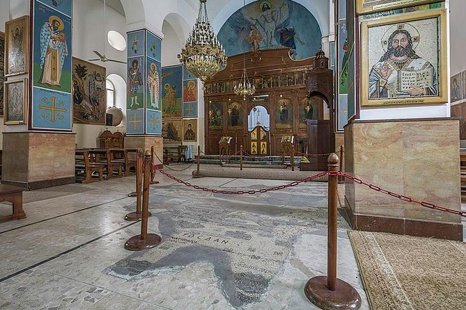 Madaba, Mount Nebo, and Dead Sea from Amman with Lunch - What the driver does, and what you should not expect