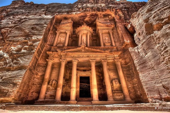 Madaba, Mt Nebo, Dead Sea, Petra & Wadi Rum 3 Days 2 Night - Transport, guides, and the private-tour advantage