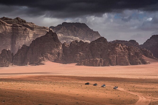 One Day Petra and Wadi Rum with Pick Up - The two-hour transfer toward Wadi Rum