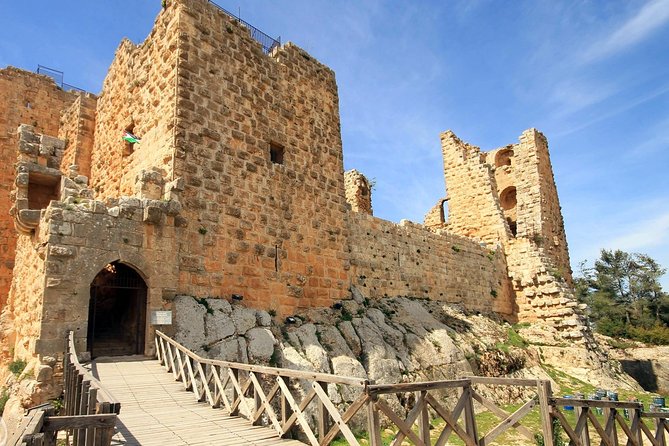 One Day Trip to Jerash & Ajloun Castle - Jerash Begins at Hadrian’s Arch