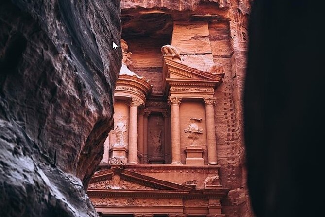 Petra and Little Petra Full-Day Guided Tour from Amman - Little Petra and the sandstone passage of Siq al-Barid