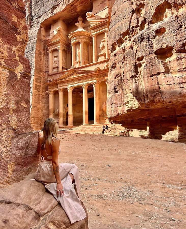 Petra Full-Day Private or Group Tour From Amman - The early ride through Jordan