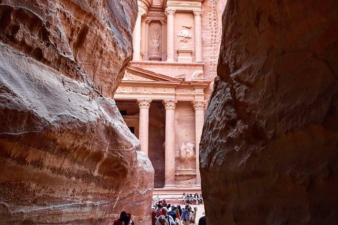 Petra, Little Petra and Shobak Castle - Private Tour From Amman - The long road south from Amman