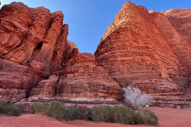 Private 1 Day Wadi Rum Desert Tour - Sunrise breakfast before returning