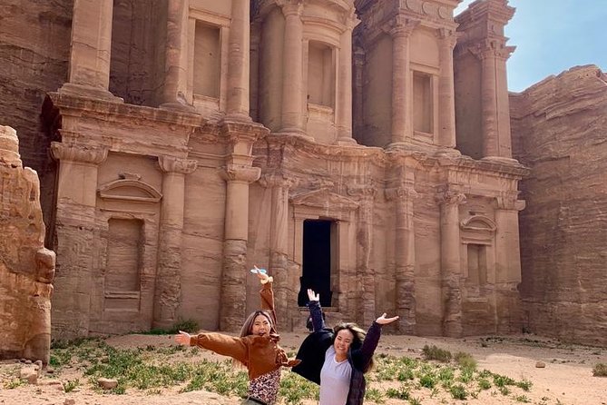 Private 3 Days Tour to Jordan's South - Day two: walking into Petra