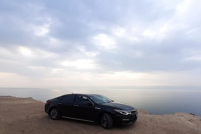 Private Departure Transfer: Dead Sea Hotels to Amman Airport - Meeting your driver at the hotel