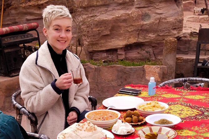 Private Half-Day Tour of Petra with Lunch - Exploring Petra’s central monuments on foot