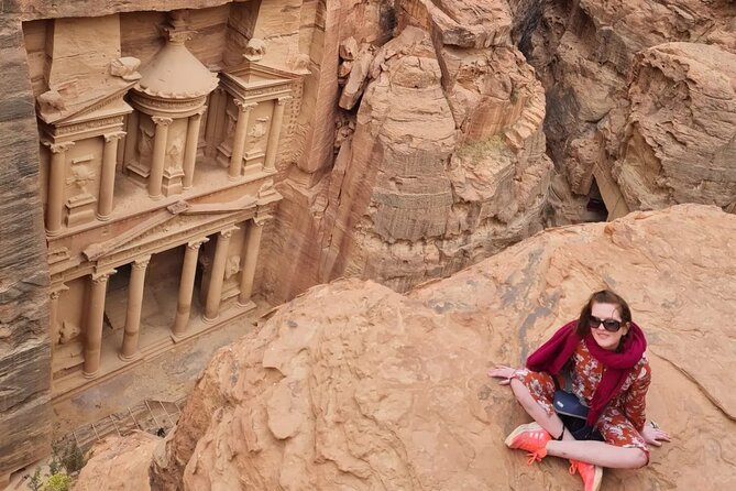 Private Indiana-Jones Archeological Trail Tour - The Street of Facades and its carved tombs