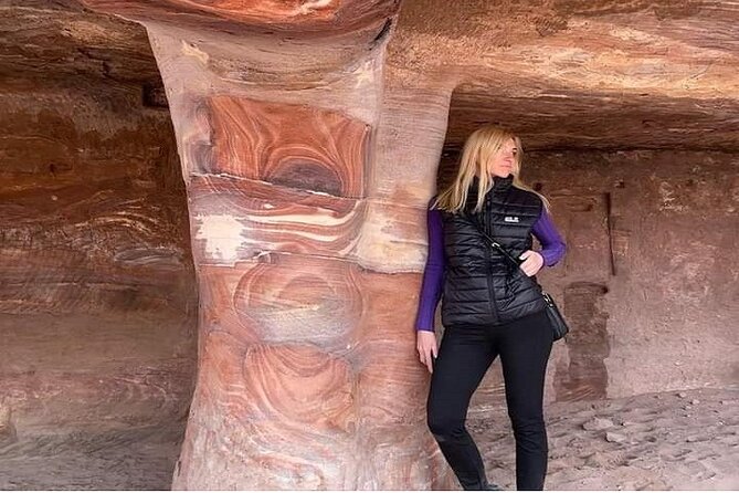 Private One Day Petra from Dead Sea with Hotel Pickup - Entering Petra and reaching Al-Khazneh