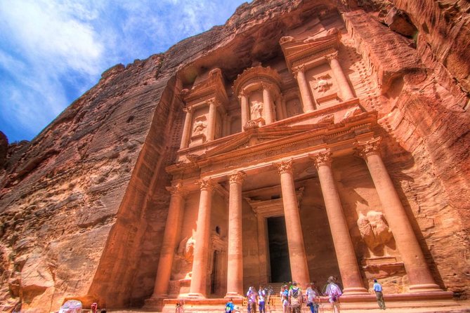 Private Tour Petra and Shobak Castle from Amman - Entering Petra and finding the main monuments