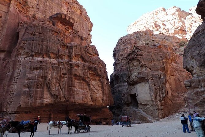 Private Transfers from Amman City Inside Jordan and Vice Versa - The long run to Aqaba