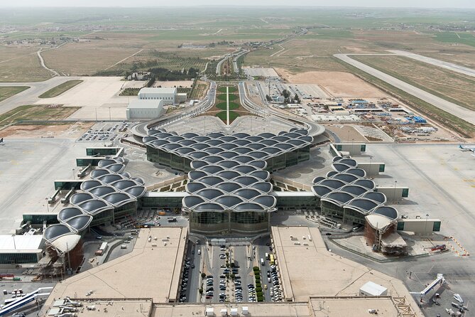 Stress-Free Airport Transfers: Queen Alia to Anywhere in Jordan - What the vehicle includes