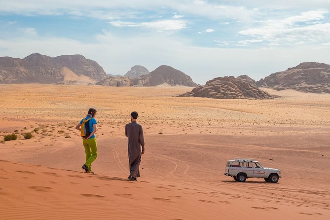 Two-Hour Jeep Safari "Wadi Rum Highlights!" w/ Professional Guide - Lawrence’s Spring and the story of the desert