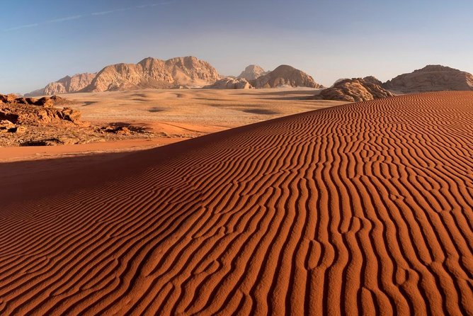Two-Hour Jeep Safari "Wadi Rum Highlights!" w/ Professional Guide - A Bedouin guide, tea, and local context