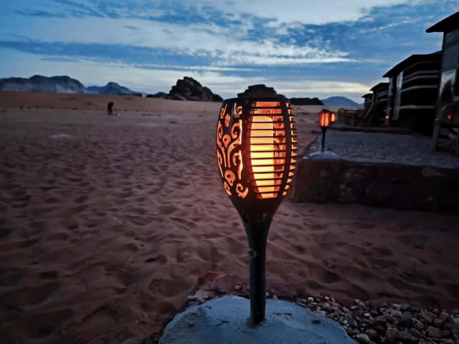 Wadi Rum: 1-Night Jeep Tour with Dinner and Breakfast - What makes this Wadi Rum trip worth considering
