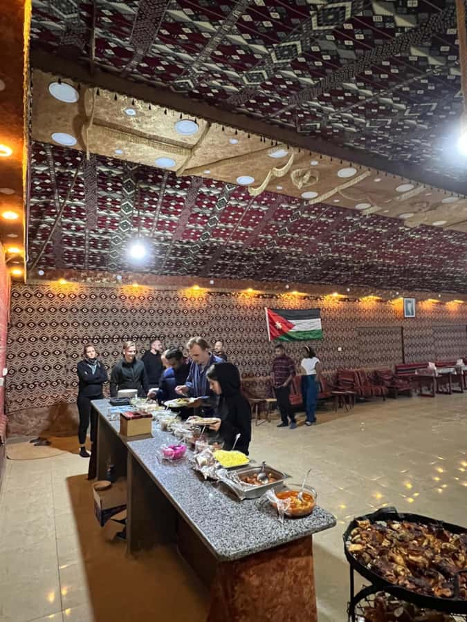 Wadi Rum: 1-Night Jeep Tour with Dinner and Breakfast - Lawrence’s House and Mushroom Rock: quick photo stops