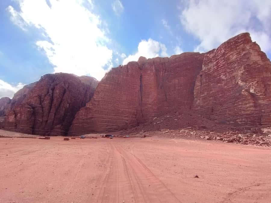Wadi Rum: 2-Hour Jeep Tour with Bedouin Tea - Who will enjoy this two-hour tour most