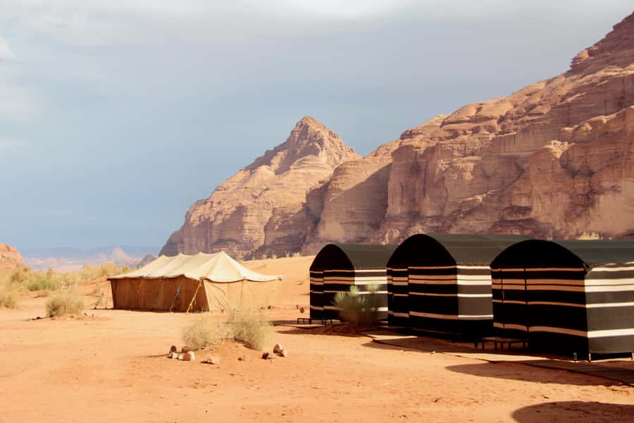 Wadi Rum: 2nights|3Day all-inclusive BedouinDesertExperience - Food, water, and daily practicalities