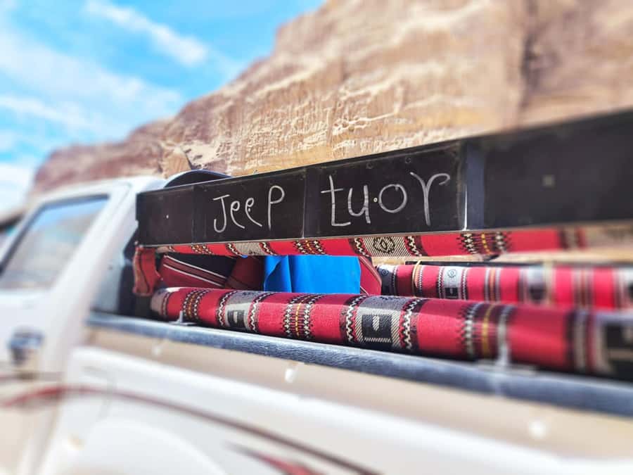 WADI RUM: ALL DAY JEEP TOUR with overnight and full meals - Why this Wadi Rum tour works well