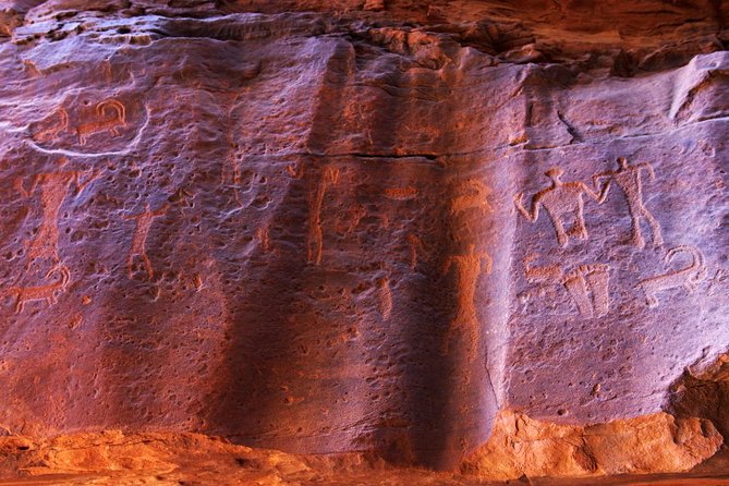 Wadi Rum: Full Day Valley Tour with Lunch - Red Sand Dune and the feel of the open desert
