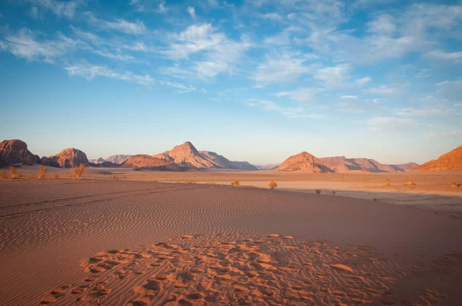 Wadi Rum: Guided Jeep Tour With Overnight Stay and Meals - Quick points before you book
