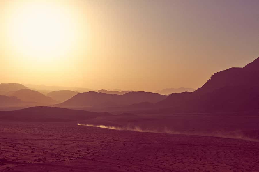 Wadi Rum: Guided Jeep Tour With Overnight Stay and Meals - Sunset tea in the desert