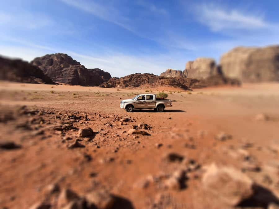 Wadi Rum: Morning or Sunset Jeep Tour - Little Bridge and Cardamom Tea