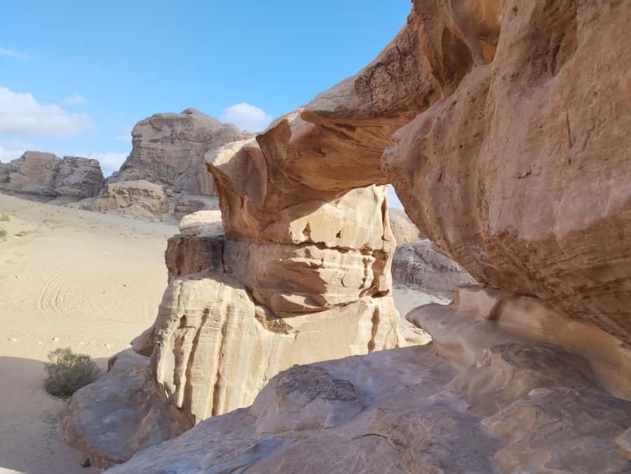 Wadi Rum: Morning or Sunset Jeep Tour - Khazali Canyon and Its Short Walk