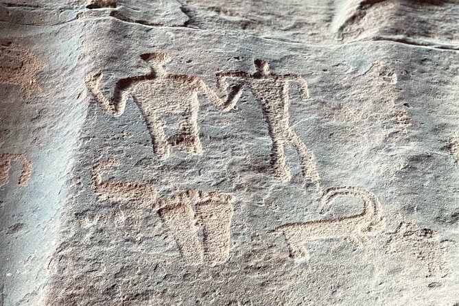 Wadi Rum Short Tours - Khazali Canyon and Nabatean inscriptions