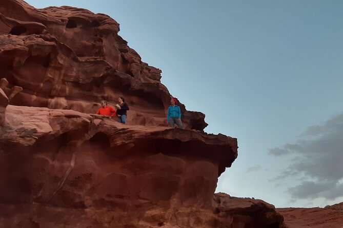 wadirum bedouintrips 4 hours - Little Rock Bridge and Abu Khashabeh Canyon